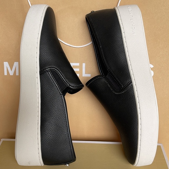 Michael Kors TEDDI SLIP ON
TUMBLED FAUX LTHR
49T2TEFP1L
Black 
Platform Sneakers - Picture 11 of 16